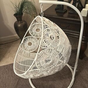 Hanging Egg White Swing Condo Chair for Cat/ Pet